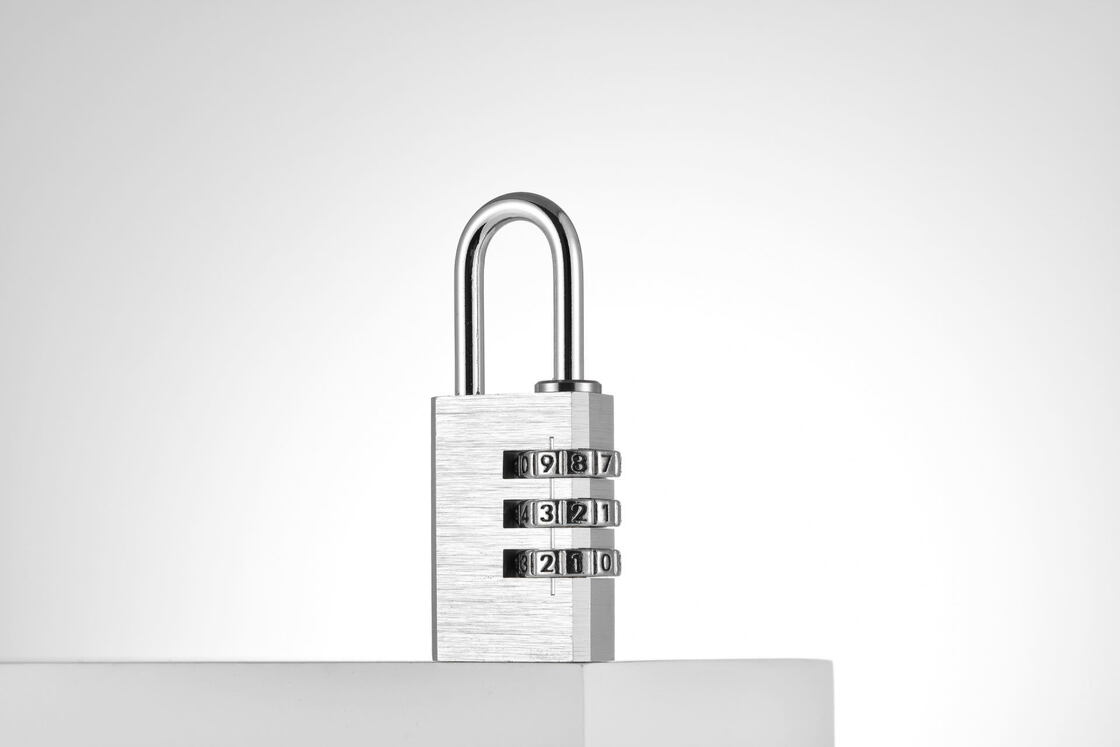 Custom Logo 4-Digit Password Lock Anti-Theft Industrial Safety Luggage Padlocks 4 Codes Solid Brass Combination Lock for Gym